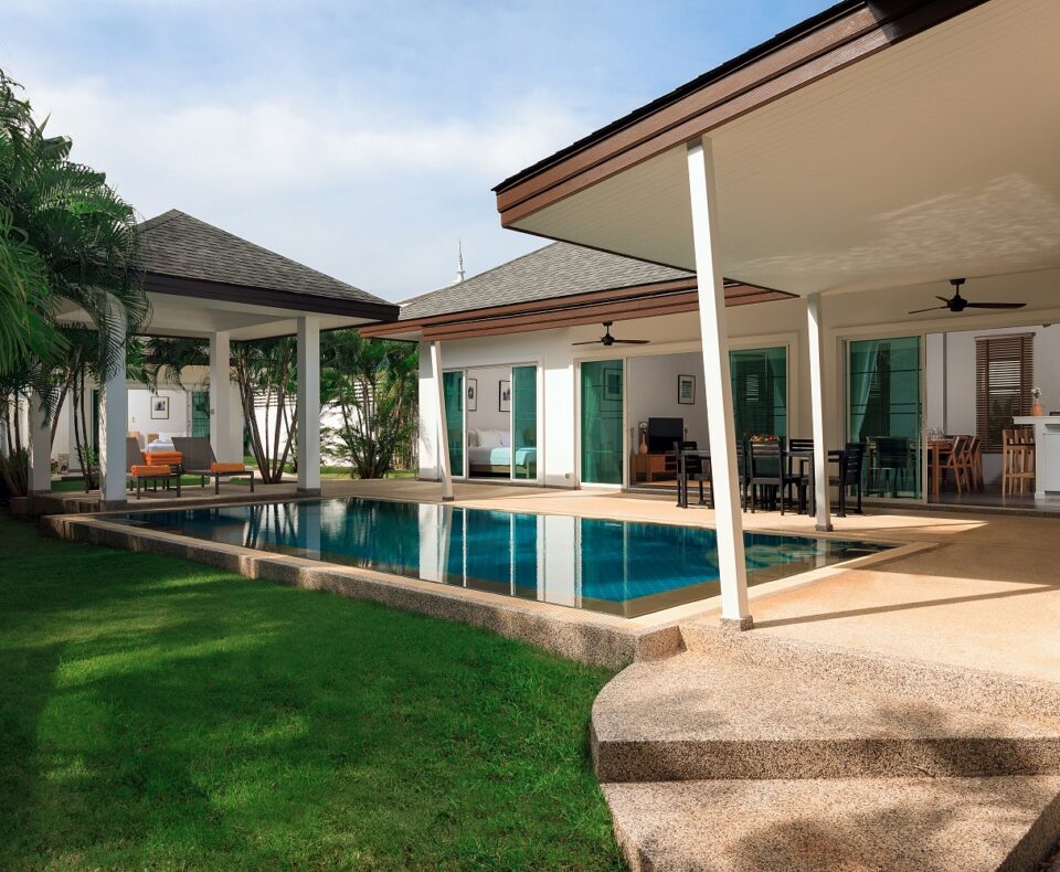 4 bedrooms pool villa rawai